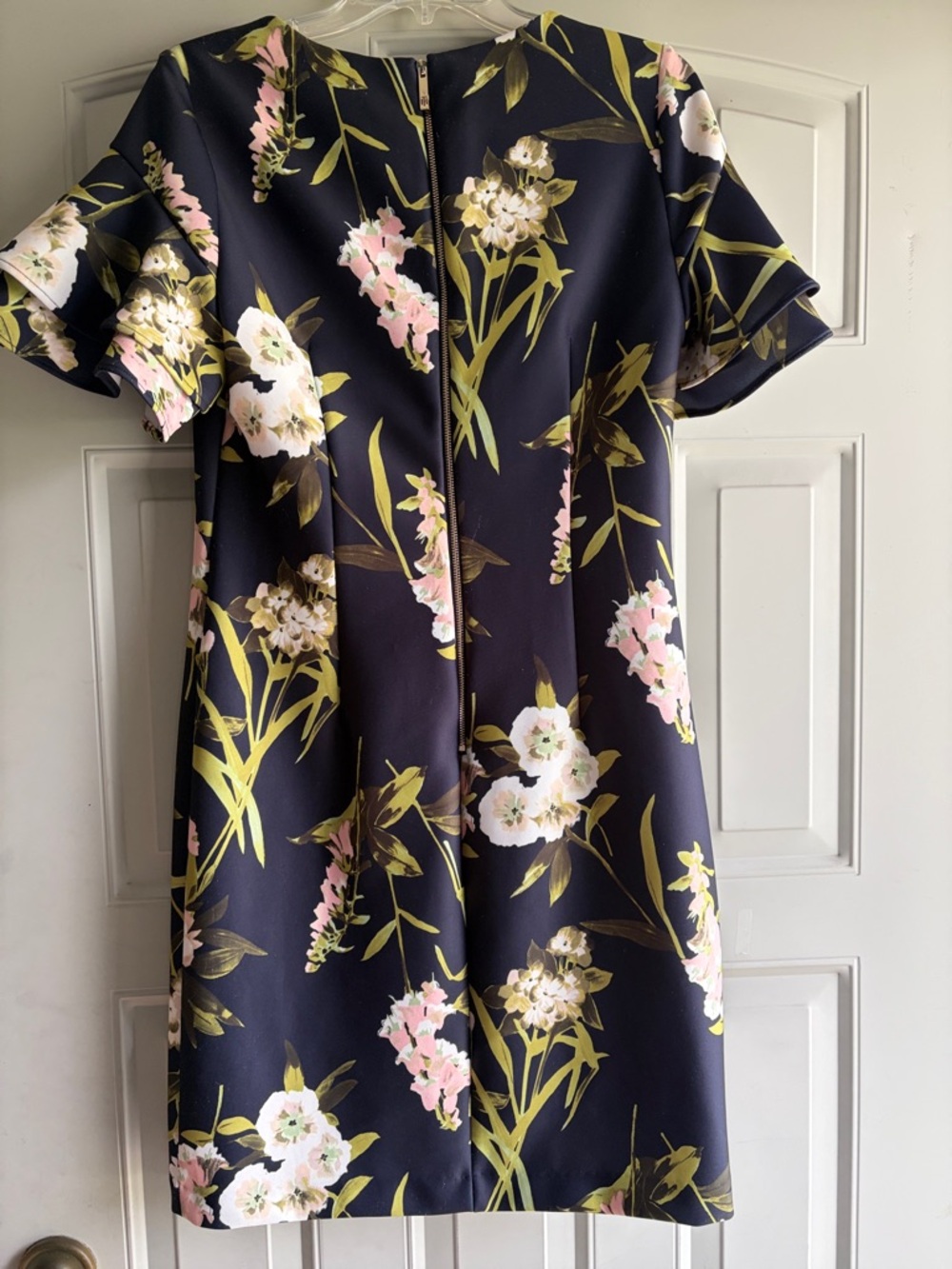 NWT Tommy Hilfiger Navy Floral Ruffled Sleeve Sheath Dress Size 10 - Picture 6 of 6